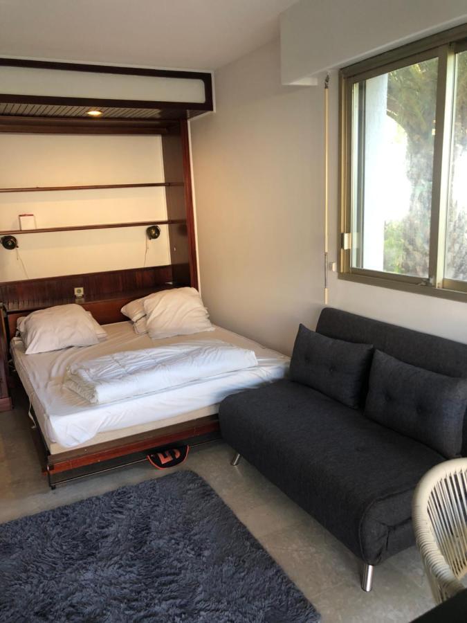 Juan-les-pins Residentiel, Grand Studio Proche Plages Et Commerces *