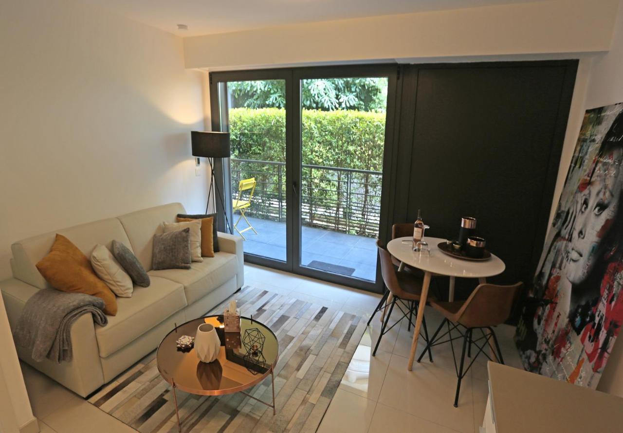 New Modern 1br Apt/terrace/parking/beside Apartment
