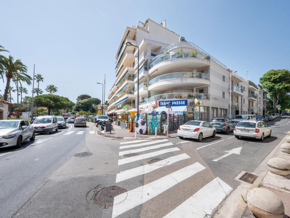 Les Allees Du Cap-3 By Interhome