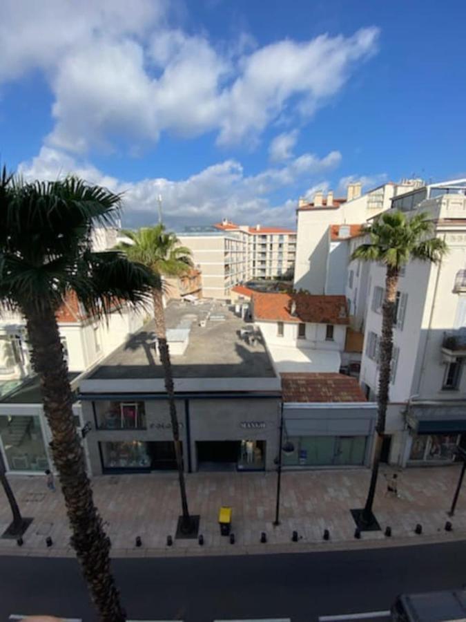 Deux Pièces Spacieux Place De Gaulle Centre-ville D'antibes Avec Extérieur Appartement Antibes