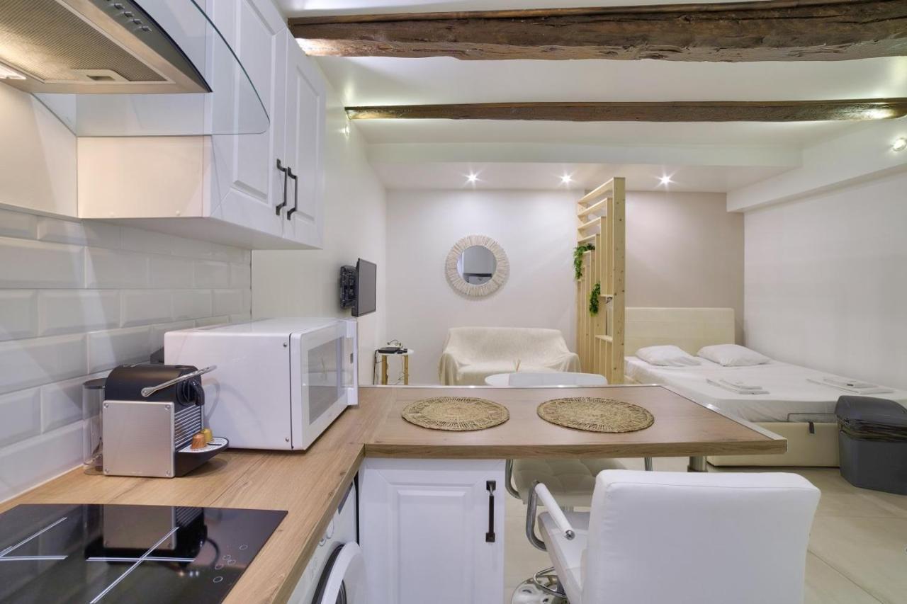 Superb Flat Near The In * Antibes