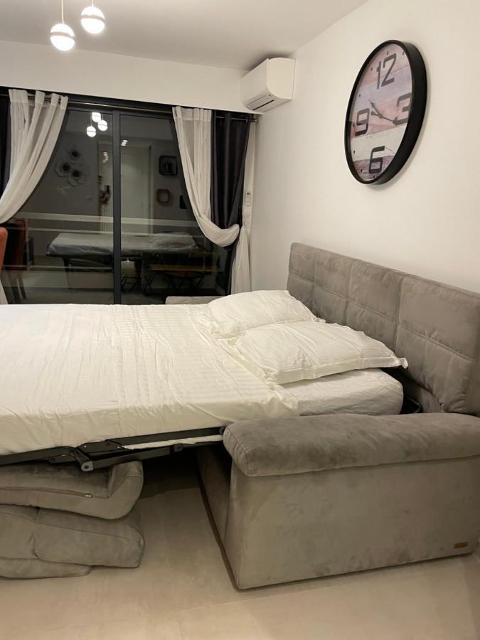 Forum Apartment *