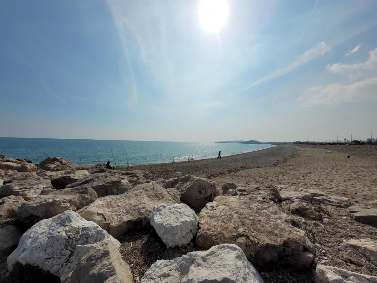 La Desiree - De Villa, 68m2, 8 Personnes Max, Climatise, 4 Etoiles, 120m2 De Jardin Et Parking, Wifi, Vu