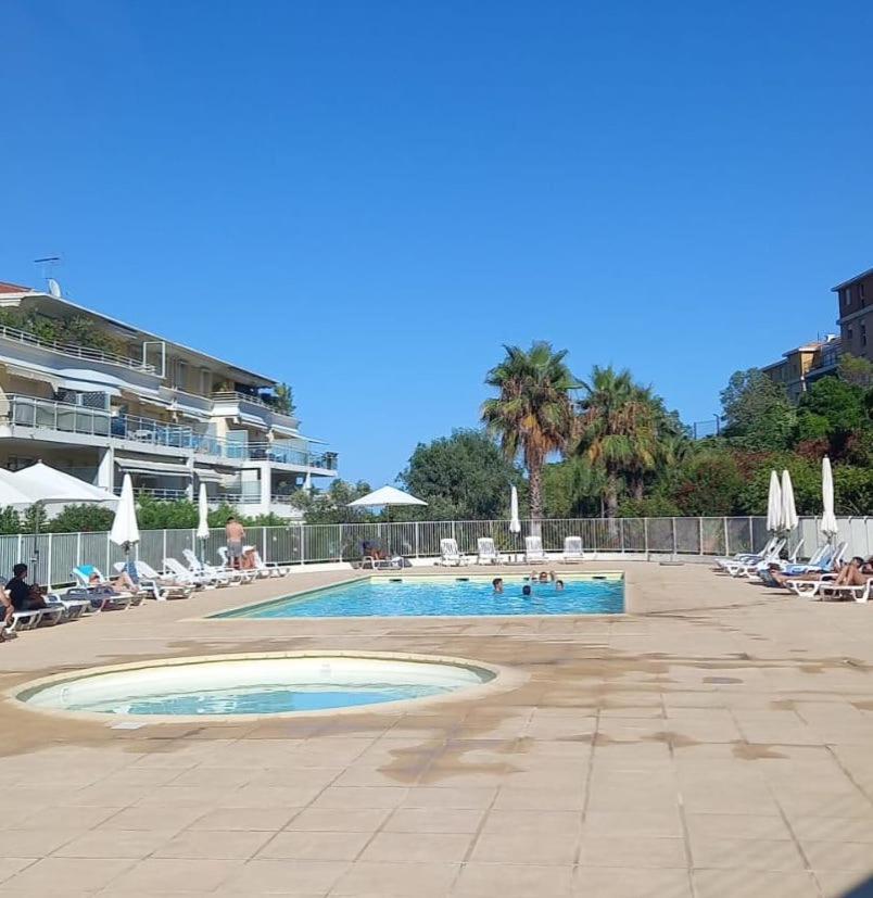 Elegant One-bedroom With Swimming Pool - Stayinantibes - Le Vallon Antibes