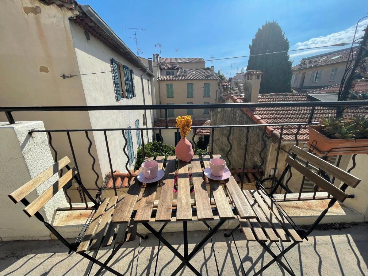 Renting - Fersen - 2 Vieil - Ac - Safranier - Big Terrace Apartment Antibes