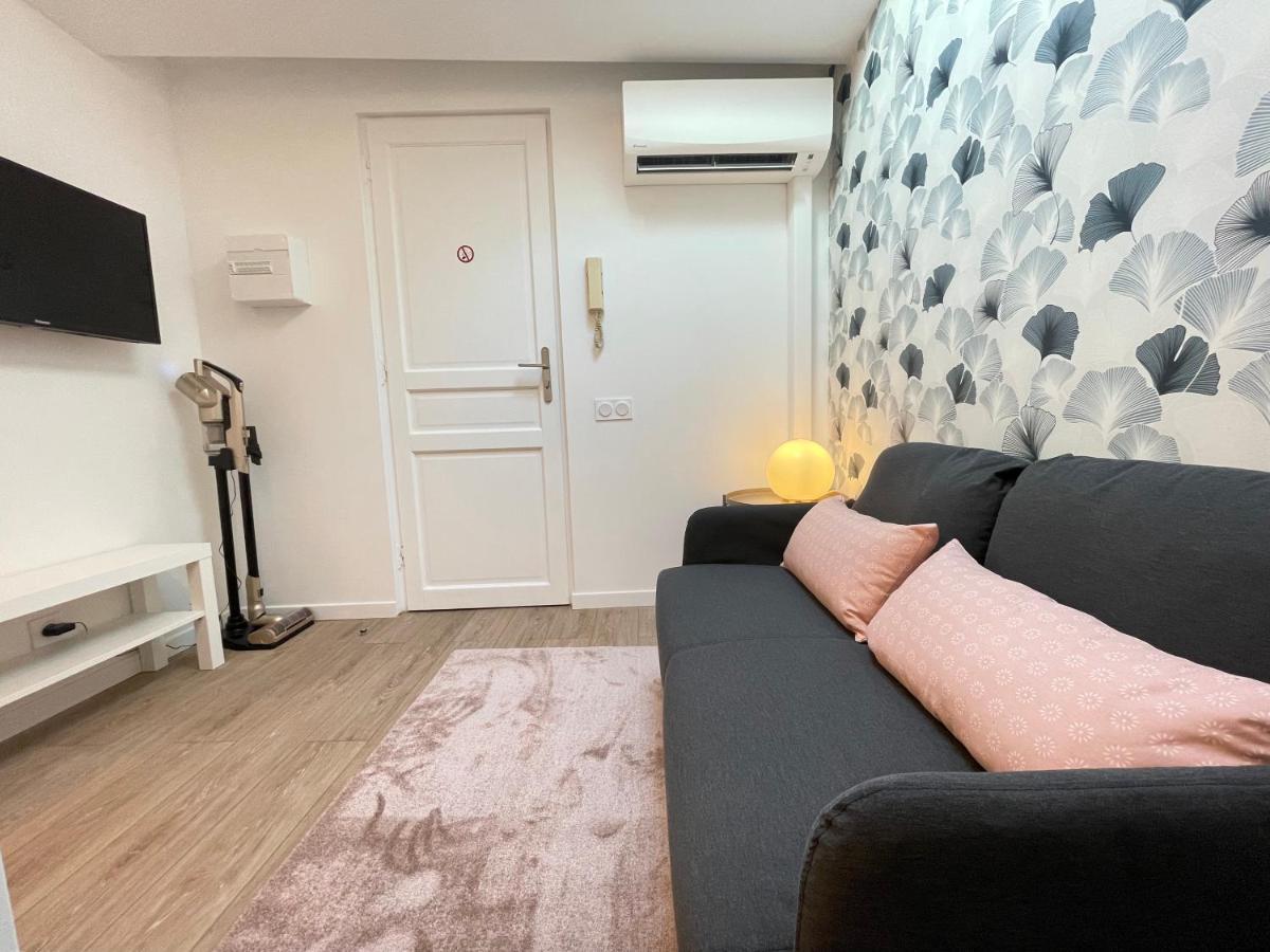 Renting - Fersen - 2 Vieil - Ac - Safranier - Big Terrace Apartment Antibes