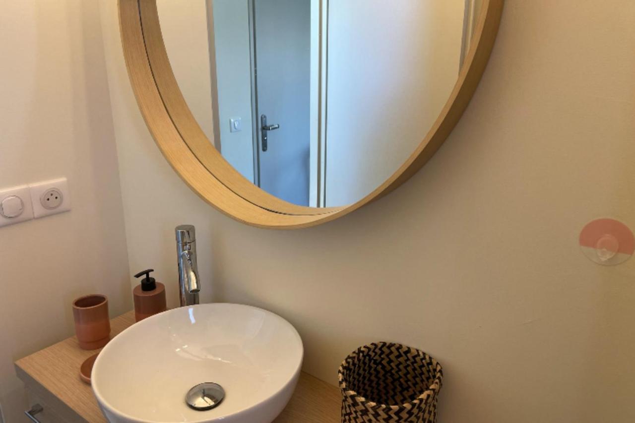 For 2 People Near The Of Apartment