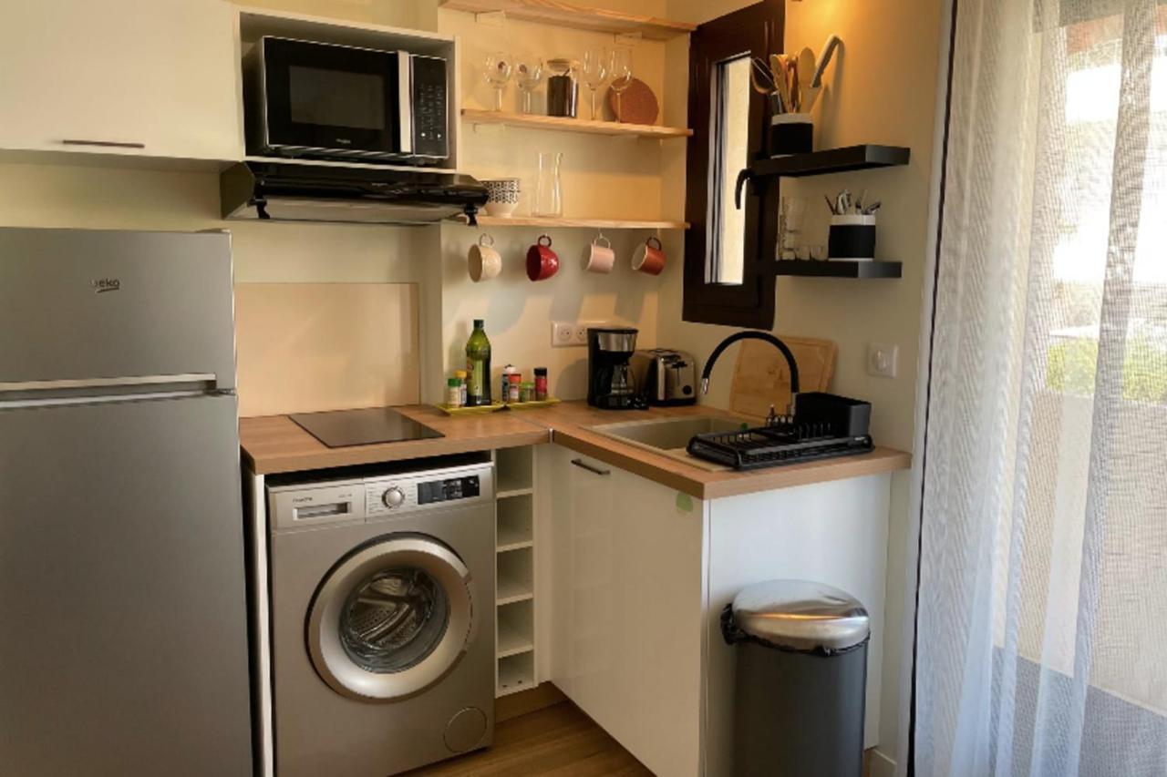 For 2 People Near The Of