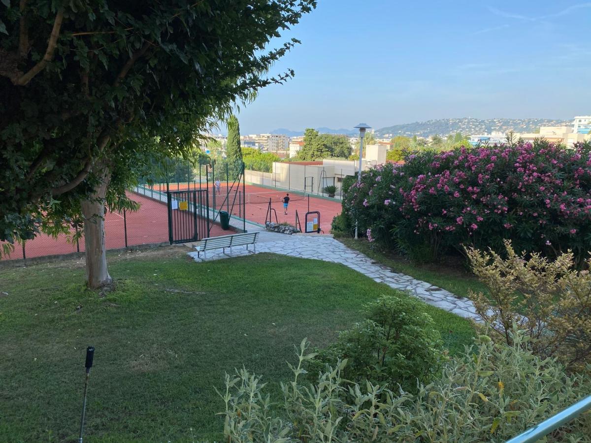Juan-les-pins, 4 Pieces, 80m2, Luxe Piscine Tennis Antibes