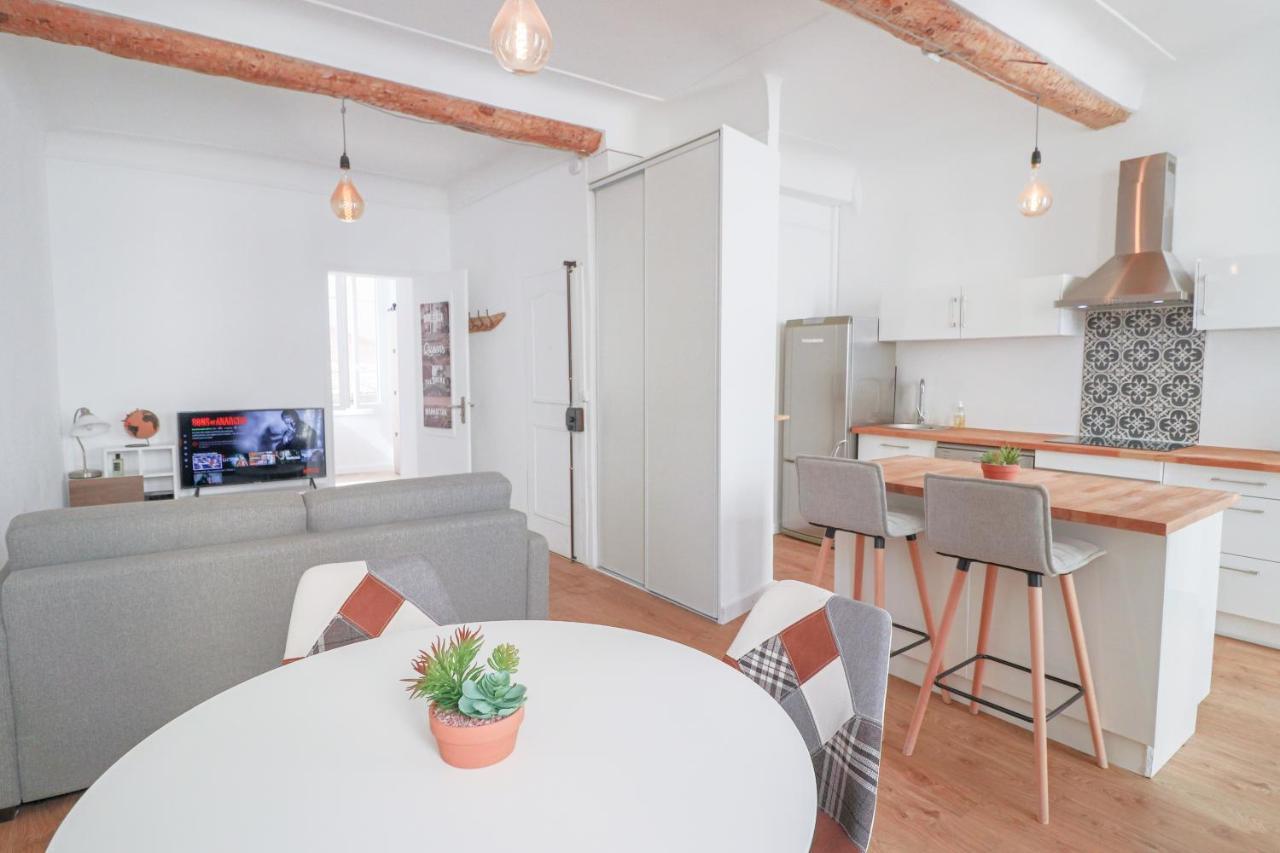 Apartment Stylish In The Old Town, With Ac. Antibes