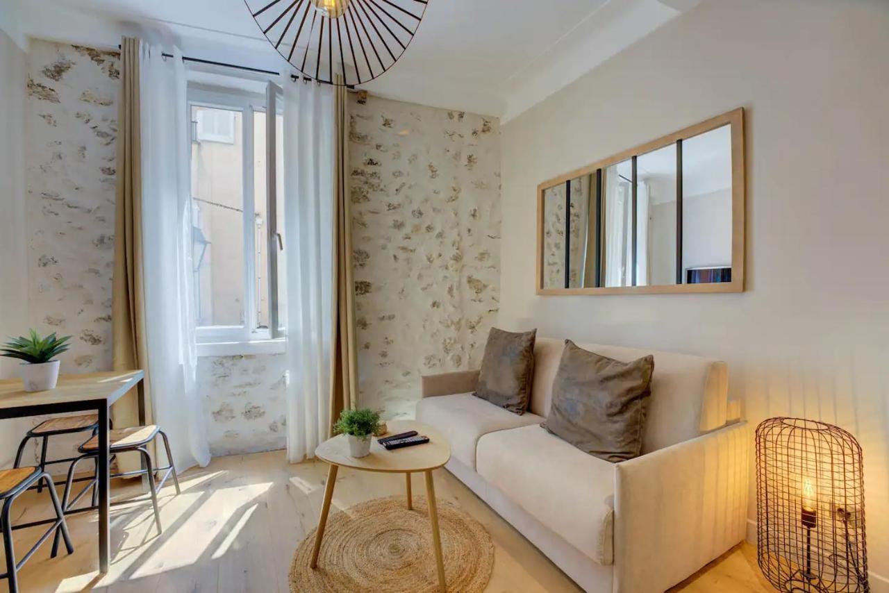Apartment Duplex Mezzanine Near Shops & Cafes