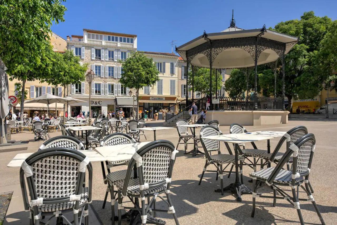 Duplex Mezzanine Near Shops & Cafes Apartment Antibes