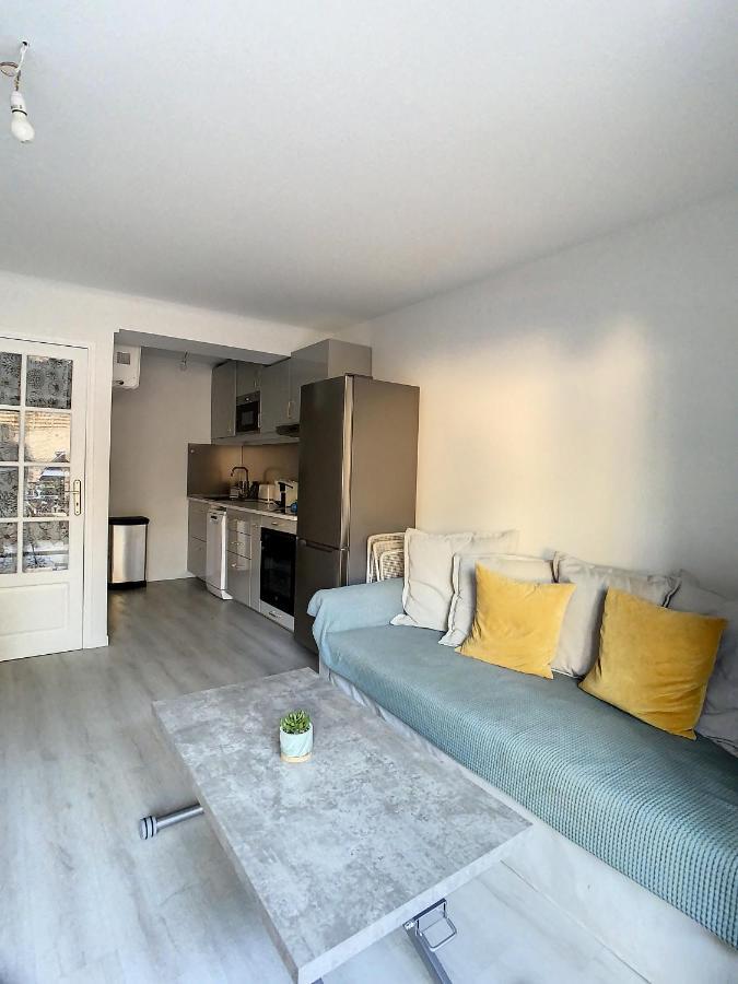 Apartamento Grand Studio Av Terrasse, Au Calme, Centre Ville, Viel Antibes, Port Et Plage Antibes