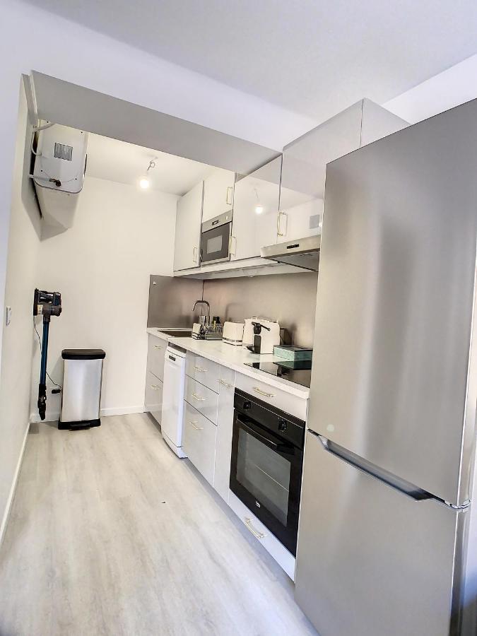 Grand Studio Av Terrasse, Au Calme, Centre Ville, Viel Antibes, Port Et Plage Antibes