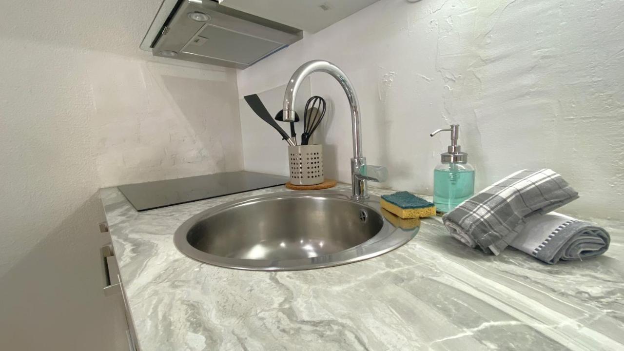 Apartment Bricka - 200m To The Beach, Parking, Clim, Terrace