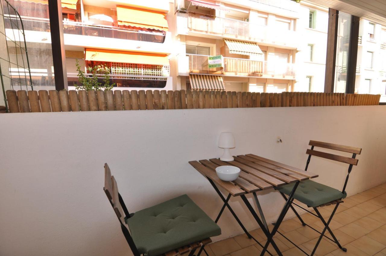 1er - Chic One-bedroom With Parking - Stayinantibes Apartment