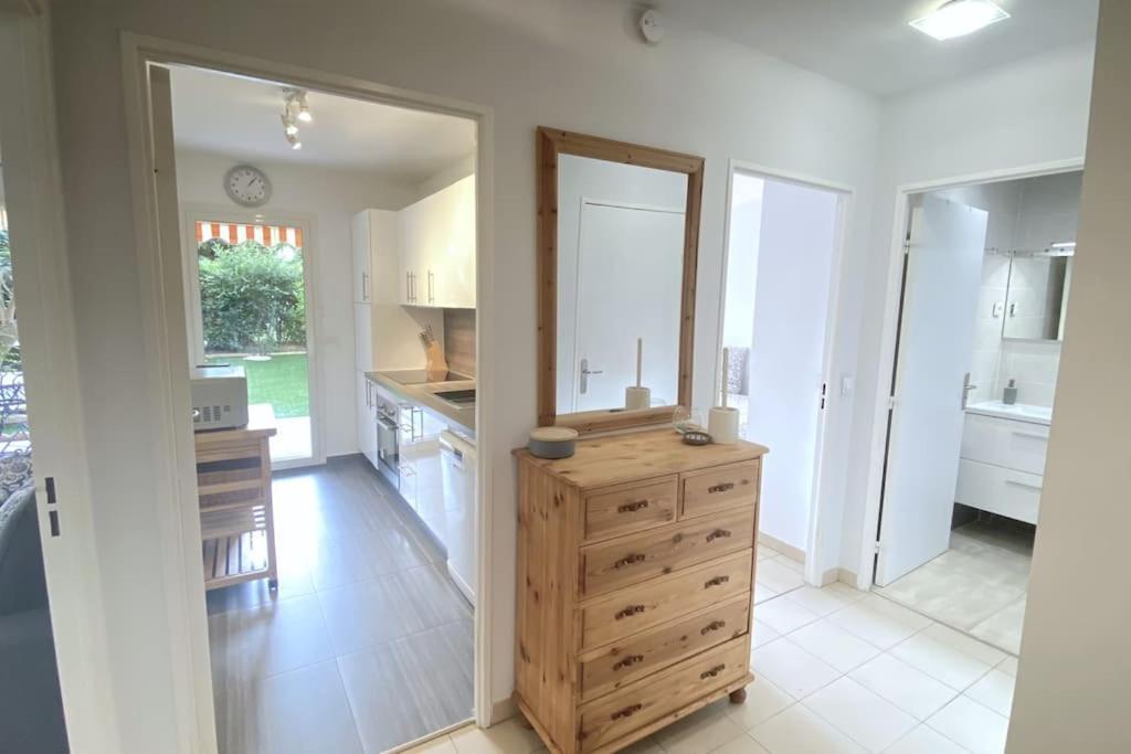 Rabiac - Charming 1 Bedroom With Private Garden Antibes
