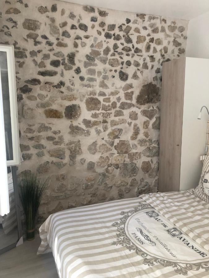 Apartment Vieil Antibes, Ravissant 2p Avec Petite Terrasse Antibes