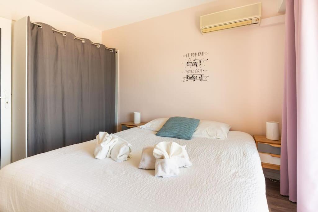 Bel Avec Terrasse, Piscine, Parking Prive Et Club De Tennis, Padel En Sus * Antibes