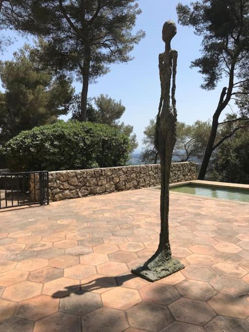 Bel Avec Terrasse, Piscine, Parking Prive Et Club De Tennis, Padel En Sus * Antibes