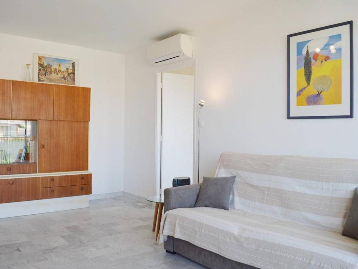 Apartment T2 A Avec Balcon, Proche - Fr-1-252-129