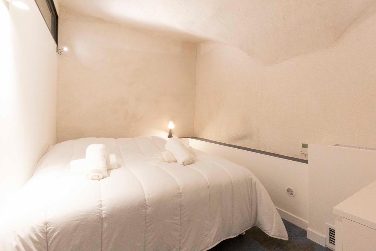 001 Safranier With Private Jacuzzi Antibes