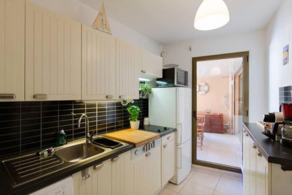 St Roch 2 - 300 M De La Gare, Clim, Terrasse, Garage Apartment