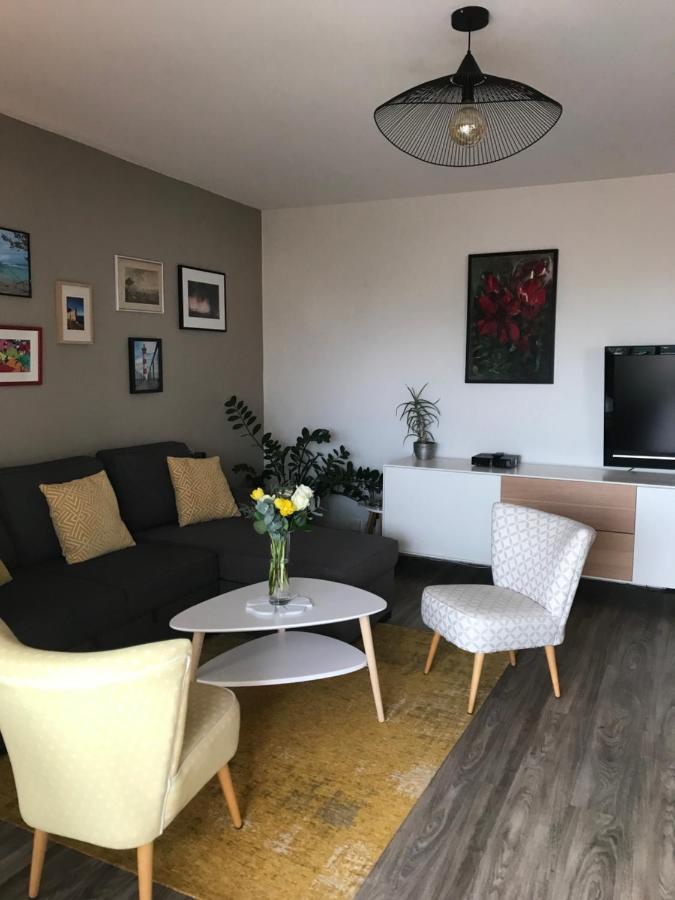 Apartment Bel Avec Terrasse, Piscine, Parking Prive Et Club De Tennis, Padel En Sus Antibes