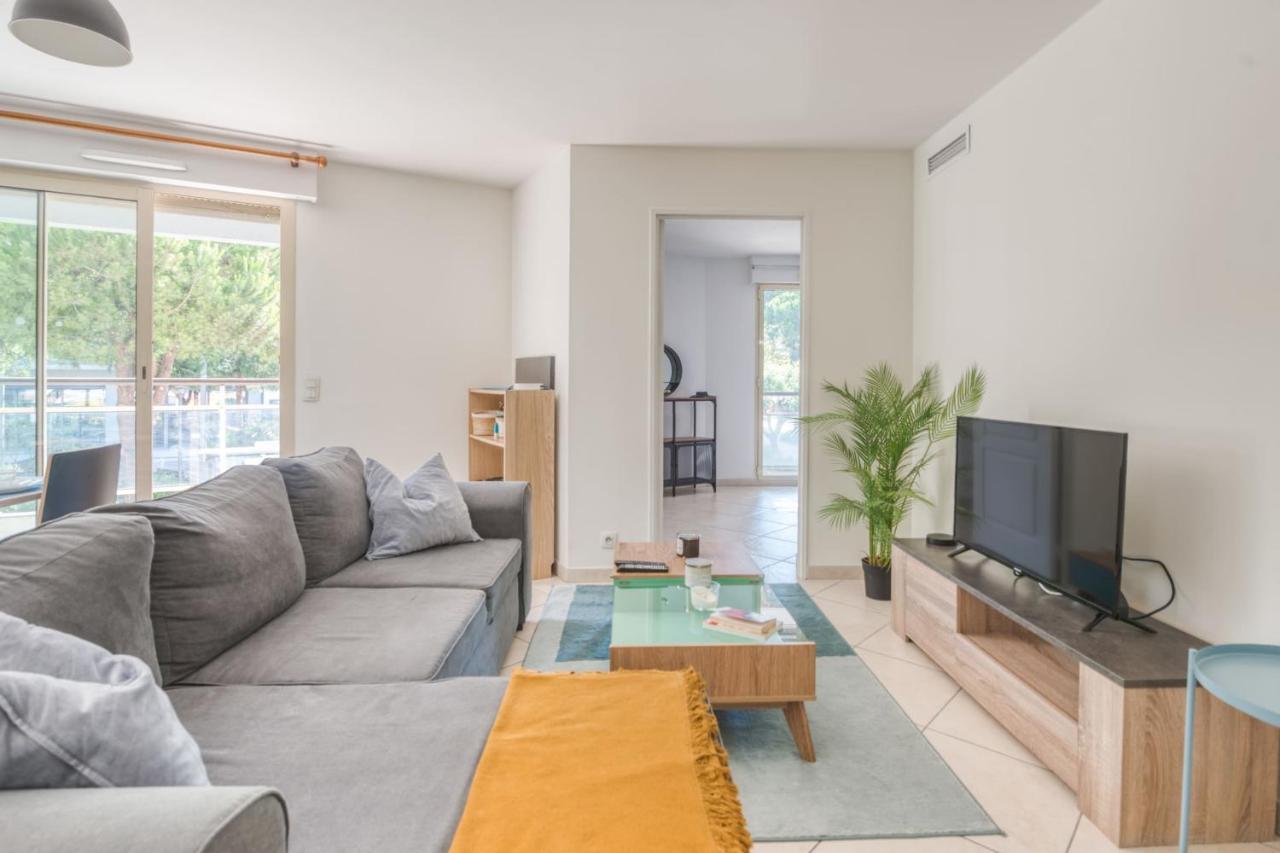 Nice Air Conditioned With A Balcony - - Welkeys Apartment Antibes
