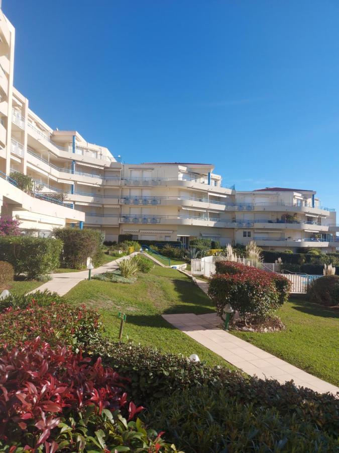 Juan Les Pins Piscine Et A 200m Apartamento
