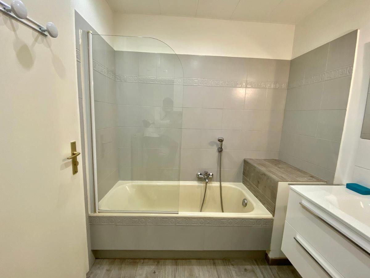 Apartment Standing Center Bay T1 8eme Avec Vue Et Parking Antibes