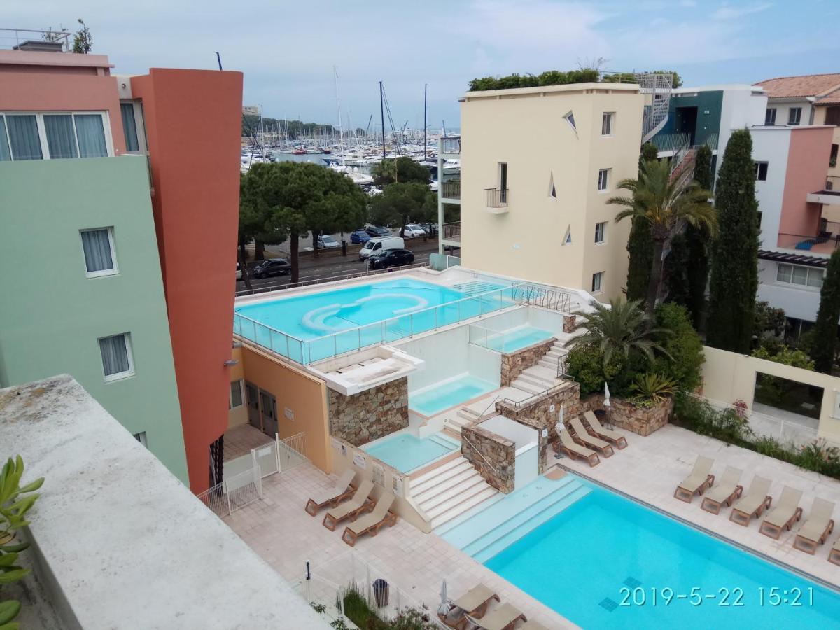 Penthouse - Jacuzzi - Terrace - Parking - 2 Pools Apartment *