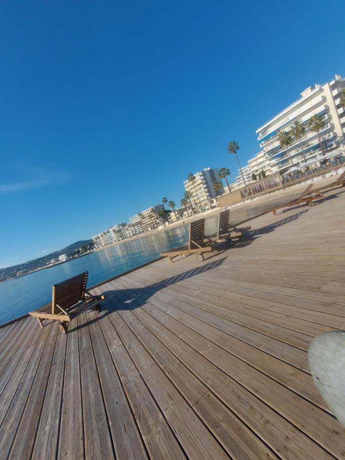 Juan Les Pins Piscine Et A 200m * Antibes