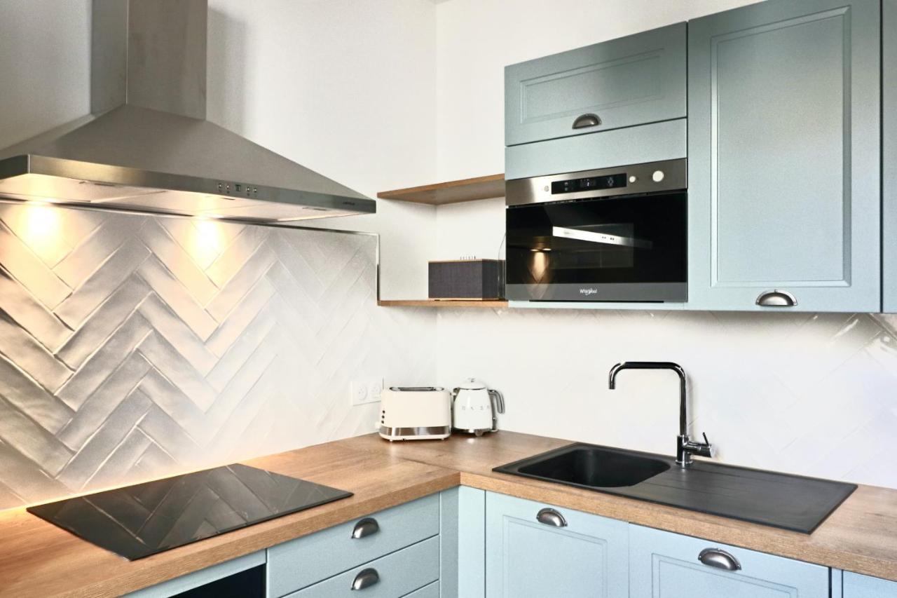 Fersen Bright Renovated For 5 People In Center Of Old