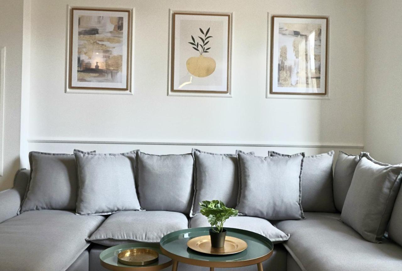 Fersen Bright Renovated For 5 People In Center Of Old Apartment Antibes