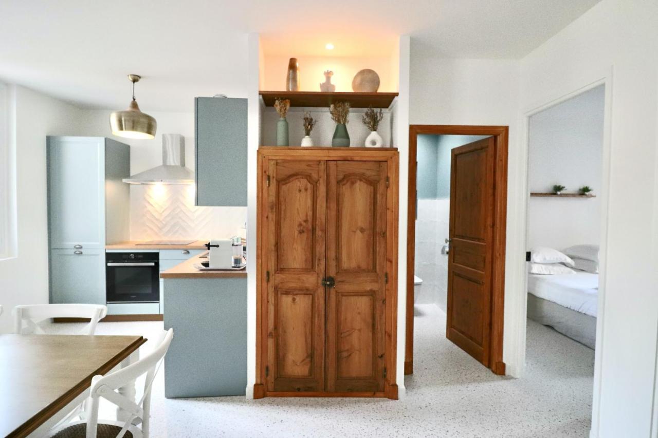 Fersen Bright Renovated For 5 People In Center Of Old Apartment