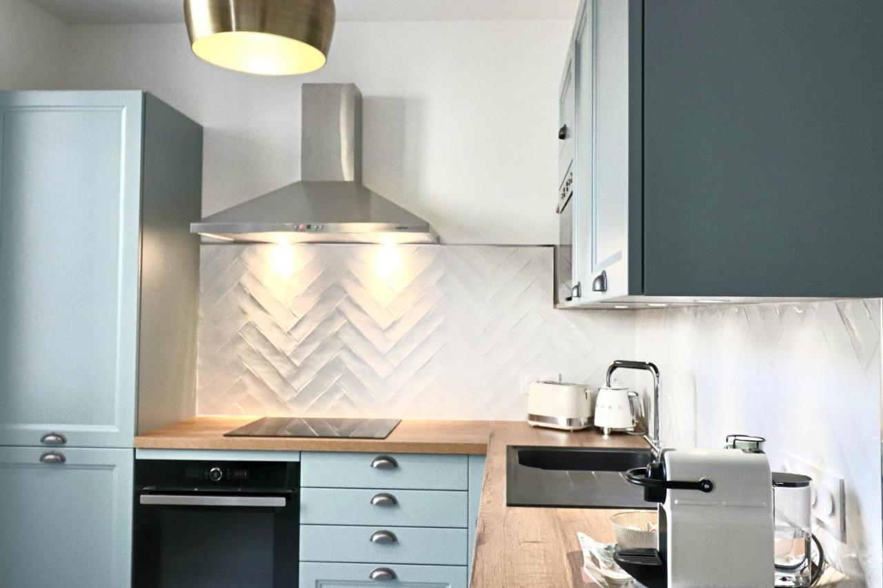 Fersen Bright Renovated For 5 People In Center Of Old Apartment *