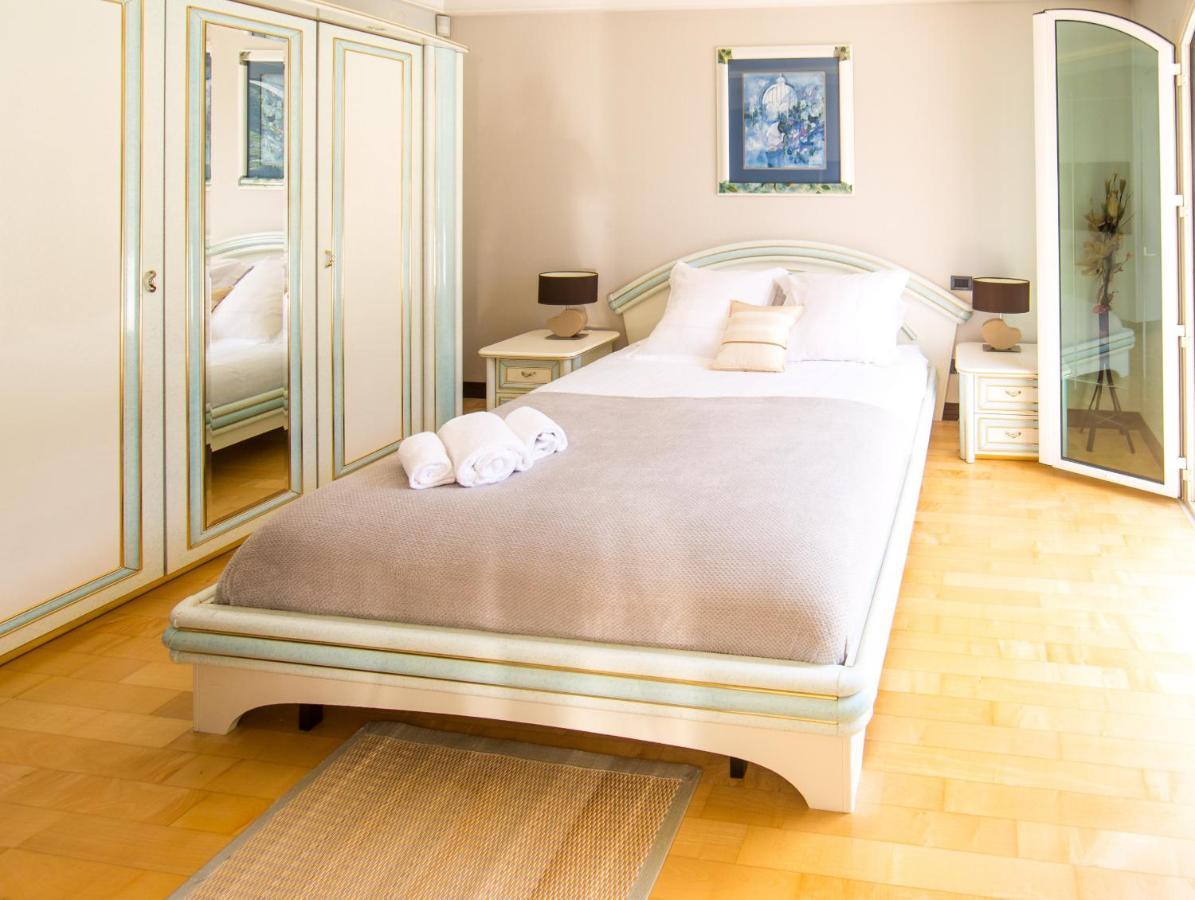 Villa El Paradisio Splendid 5 Stars Atypical In With Overflowing Swiming Pool Antibes