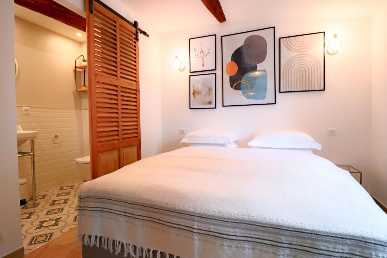 Aubernon Luxurious, Newly Renovated Flat In Heart Of Old Apartment Antibes