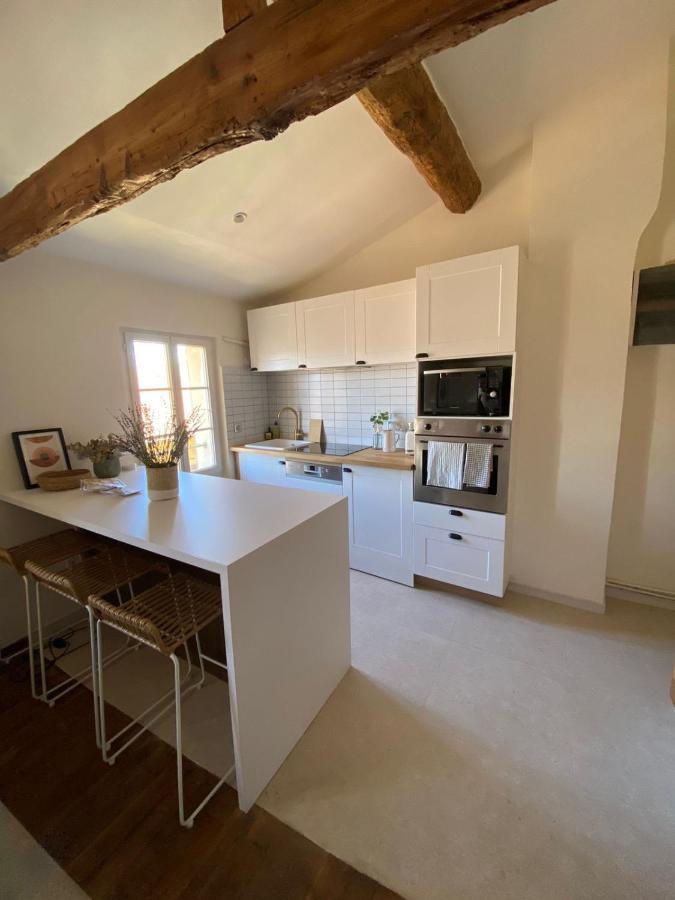 With Mediterranean Charm In The Heart Of The Provencal Market Apartment *