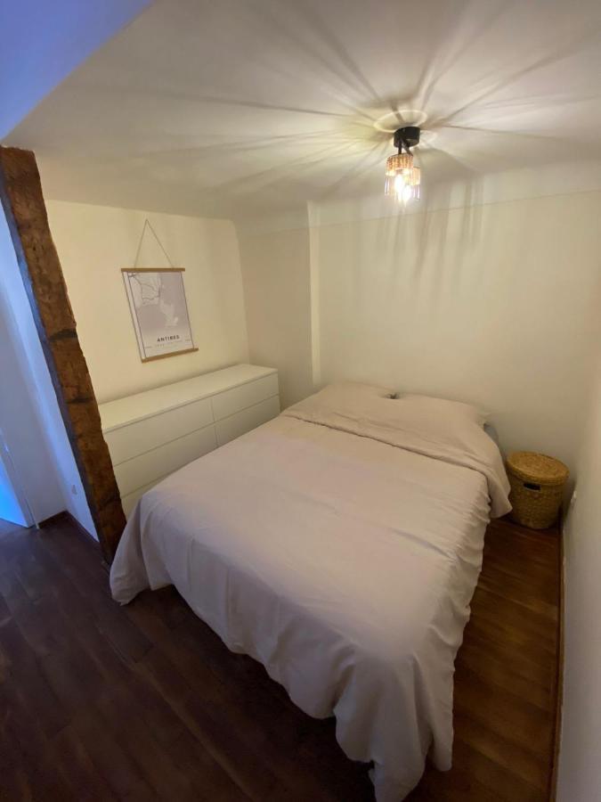 With Mediterranean Charm In The Heart Of The Provencal Market Apartment *