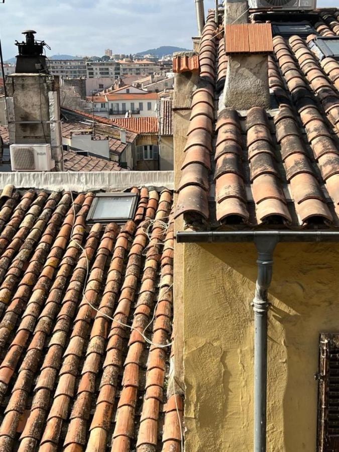 With Mediterranean Charm In The Heart Of The Provencal Market