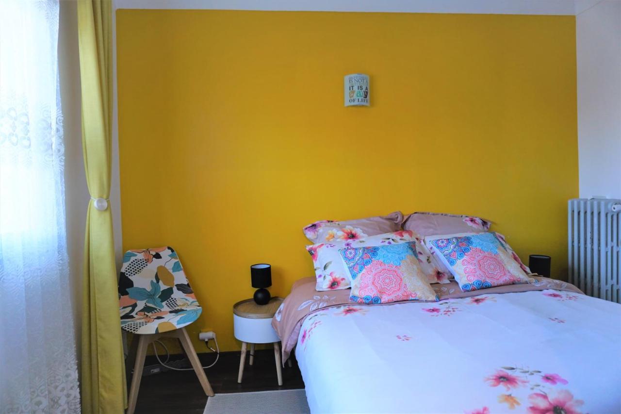 Apartment Charming Ac 2-bedroom Center Family, Couples Friendly