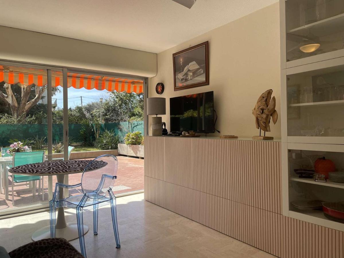 Avec Piscine & Tennis, Terrasse Ensoleillee, Garage Prive - - Fr-1-252-126 Apartamento