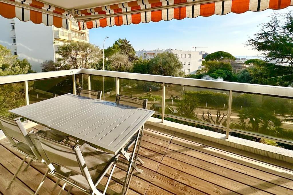 Beautiful - Air Conditionning -pool -10min Beach -parking Near Apartment *