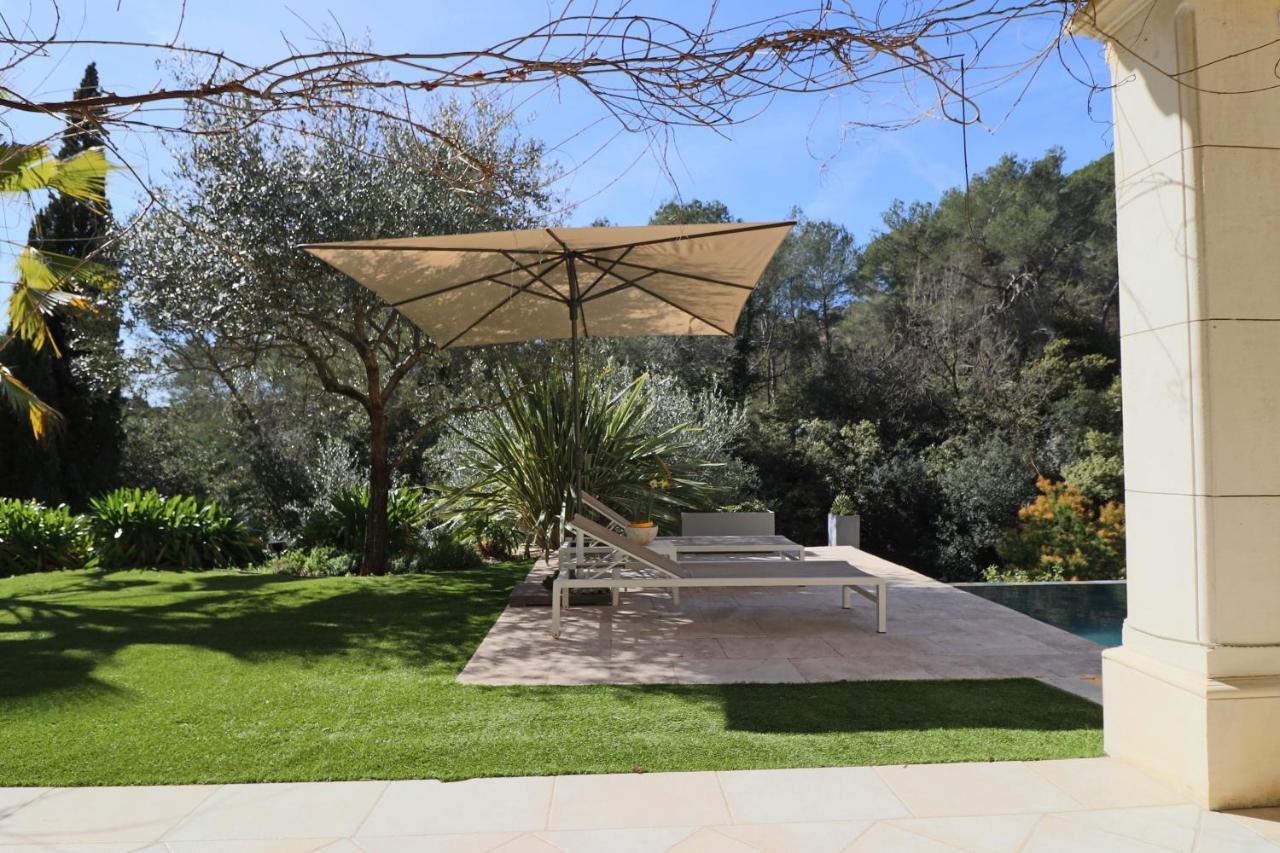 Villa Des Collines - Absolute Calm At 10' From The Center *