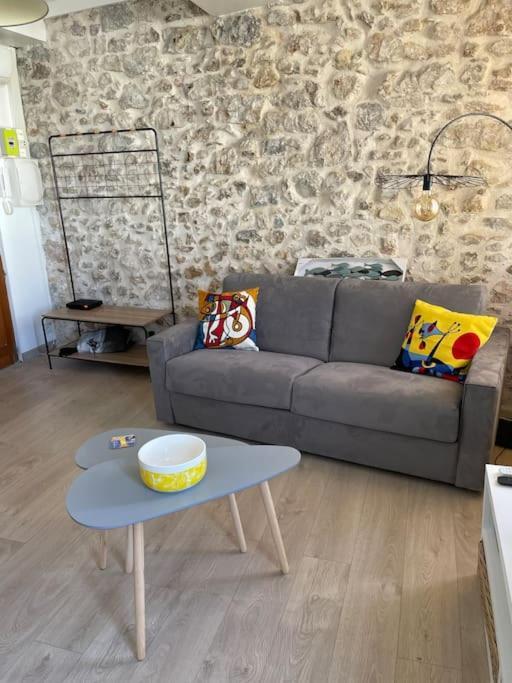 Apartment Charming Flat 3 Ppl Center Of Town Wi-fi, Ac, New *