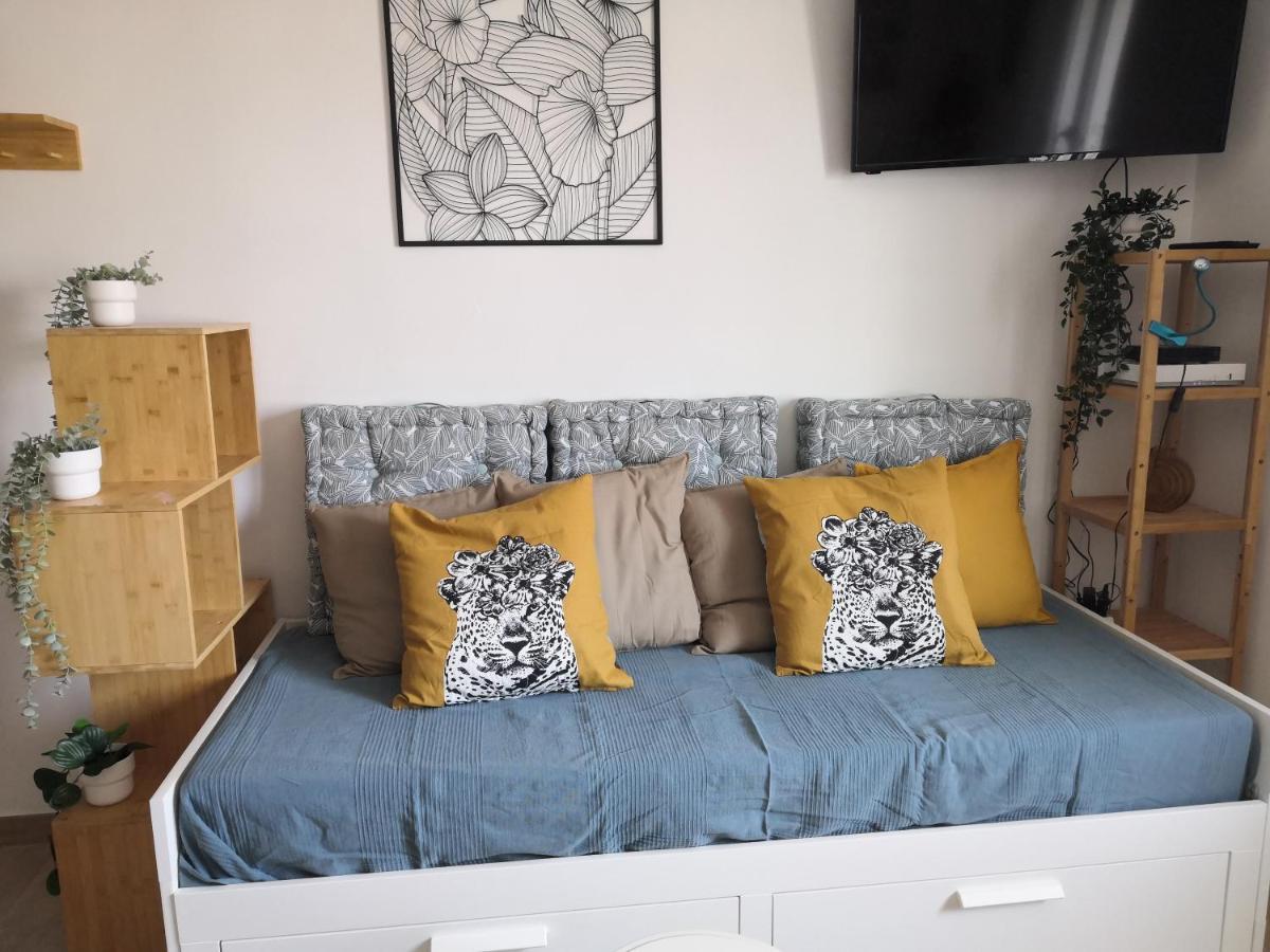 Spacieux Vieil Climatise 5 Minutes Plages Apartamento