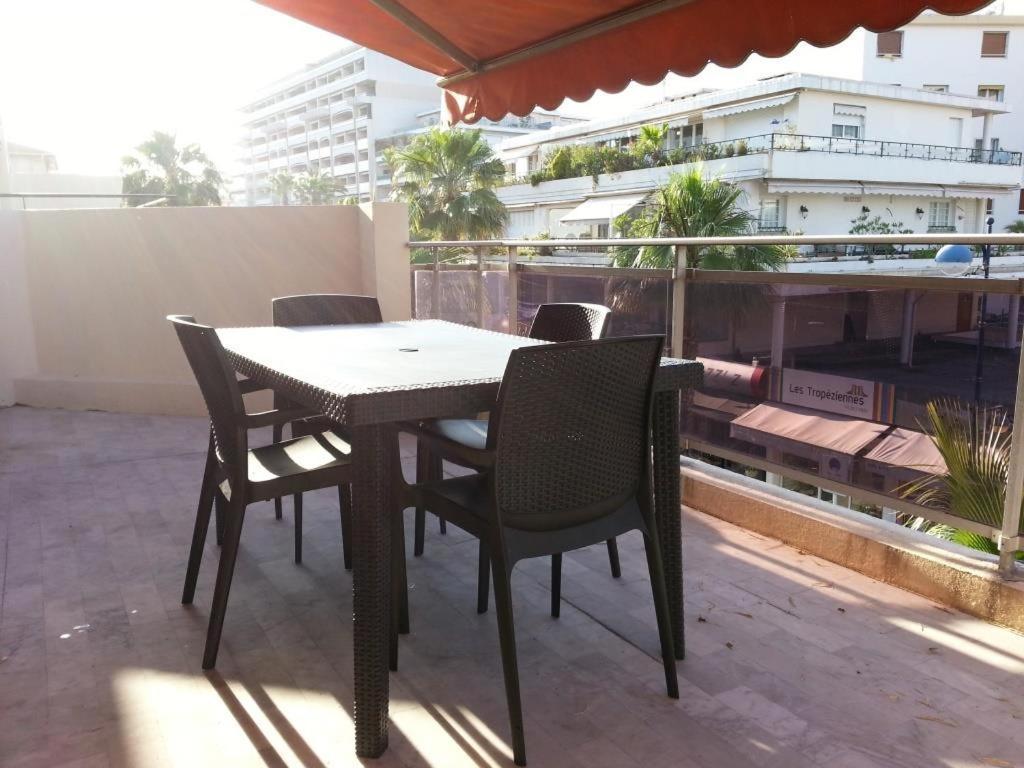 Ideal Vacances : Studio Au Centre De Juan Les Pins