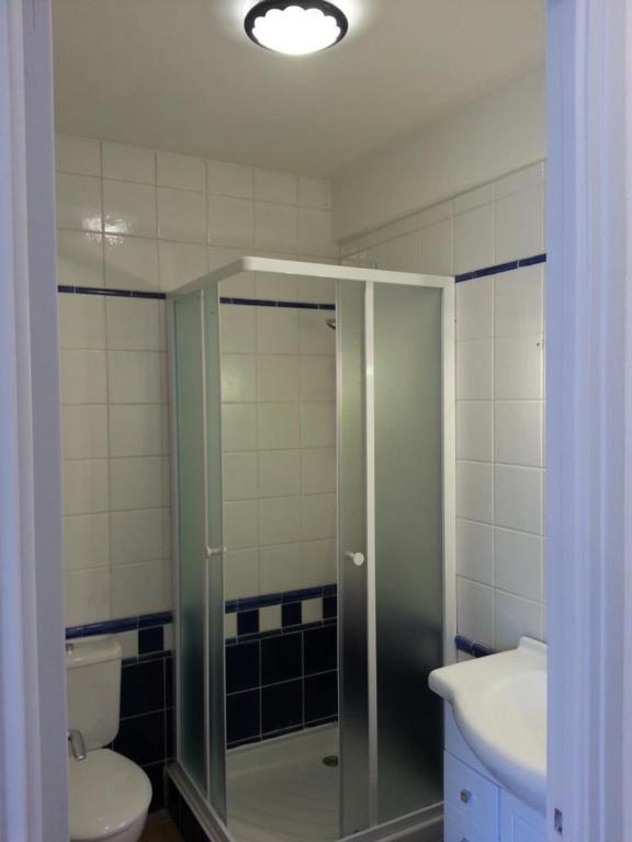 Apartment Ideal Vacances : Studio Au Centre De Juan Les Pins